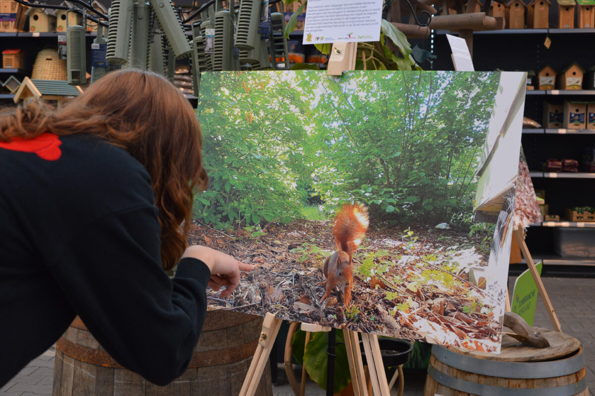 Ontdek het geheime leven van dieren: fototentoonstelling van dieren in Utrechtse Heuvelrugtuinen reist langs tuincentra