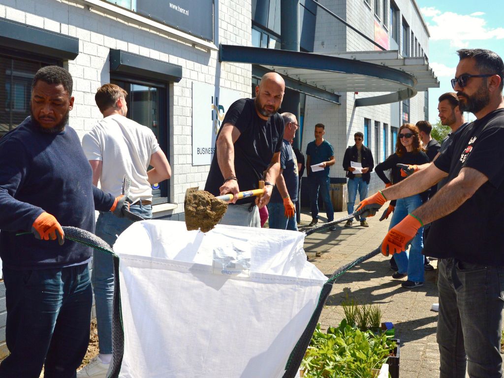 Samen in beweging voor een groenere werkomgeving op Lage Weide